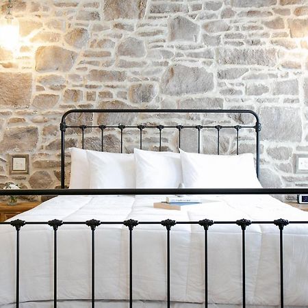 Farmhouse Suites By Amish Country Lodging ميلزبورغ المظهر الخارجي الصورة