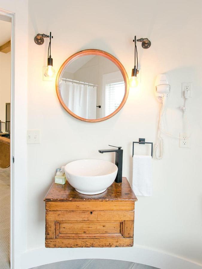 Farmhouse Suites By Amish Country Lodging ميلزبورغ المظهر الخارجي الصورة