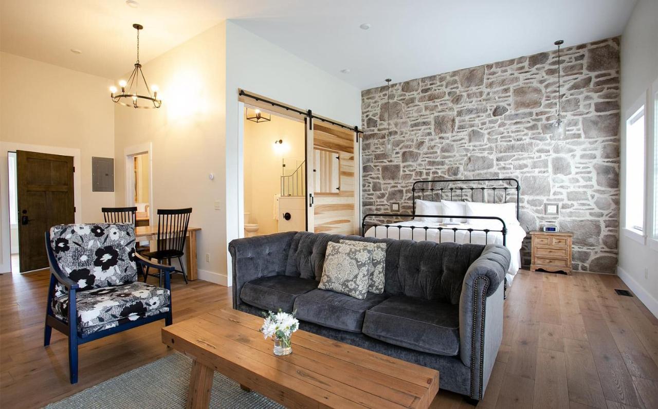 Farmhouse Suites By Amish Country Lodging ميلزبورغ المظهر الخارجي الصورة