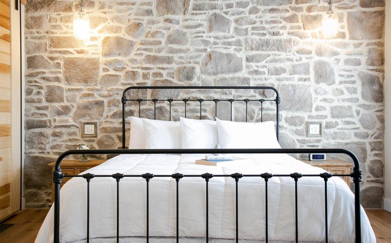 Farmhouse Suites By Amish Country Lodging ميلزبورغ المظهر الخارجي الصورة